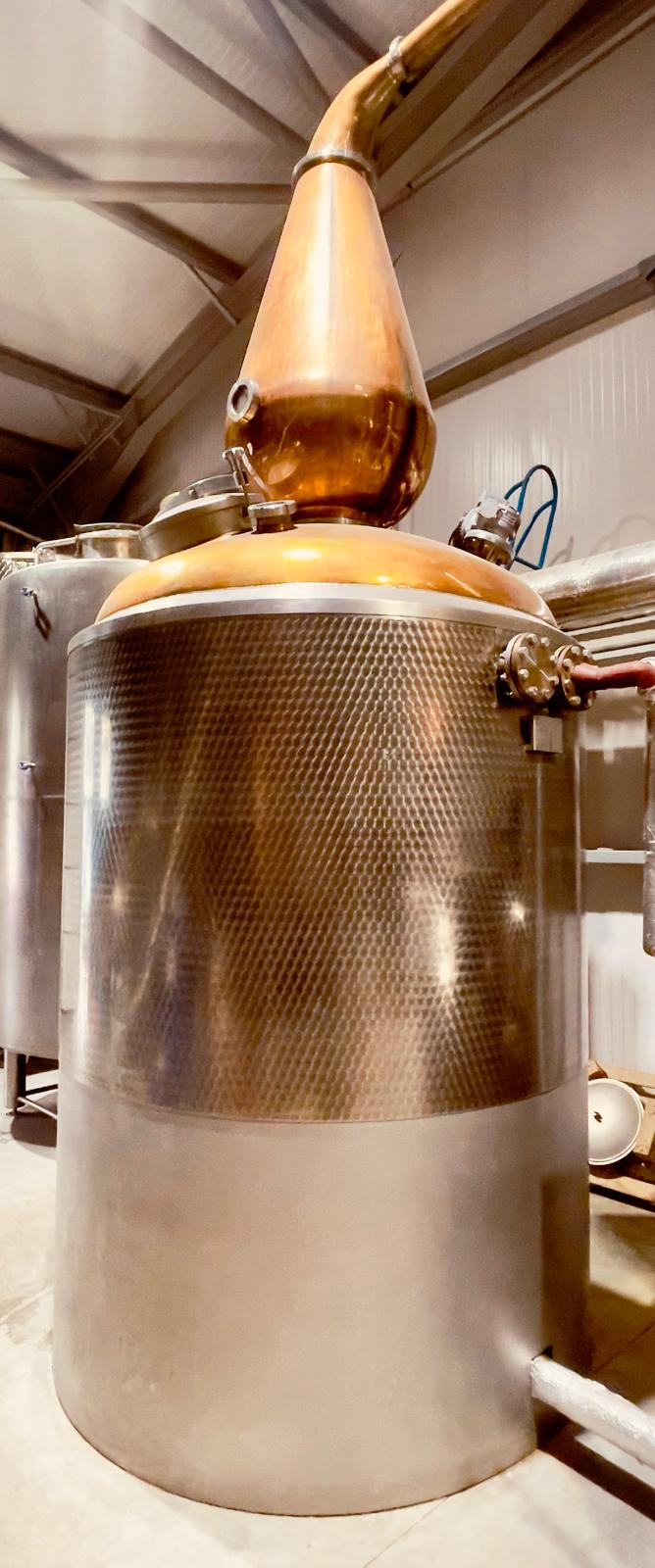 Copper pot still