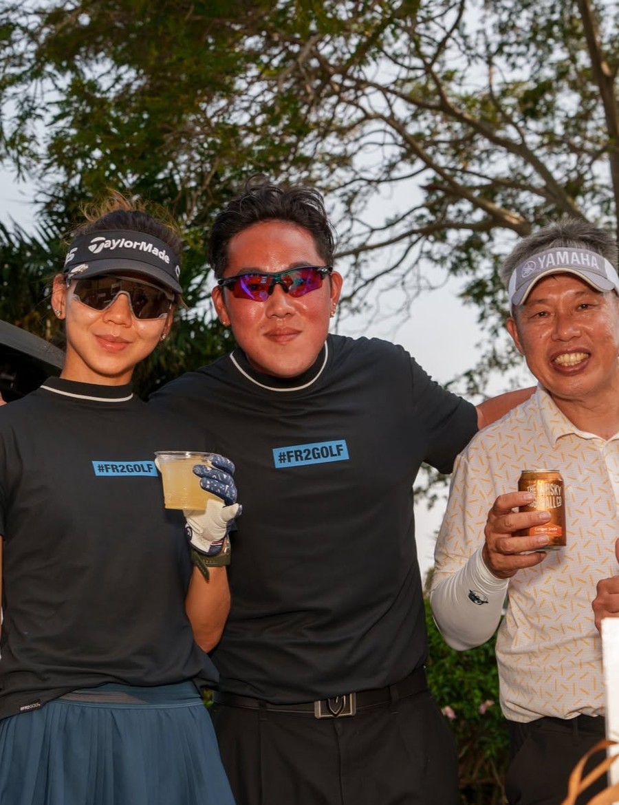 TWHC team with cans at Laguna National